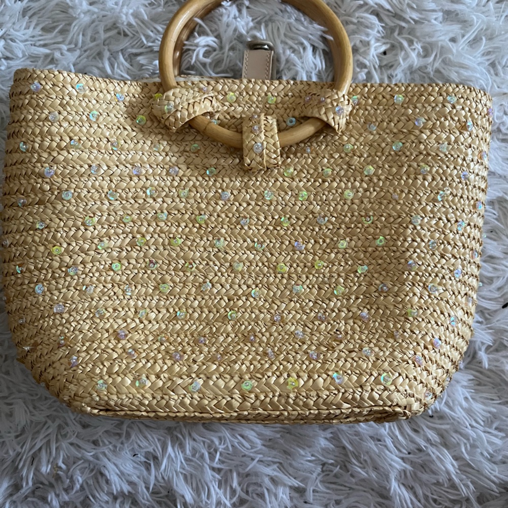 COPY - Unknown 6/$20